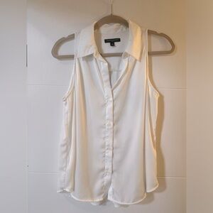 Banana Republic sleeveless button down - white, size M